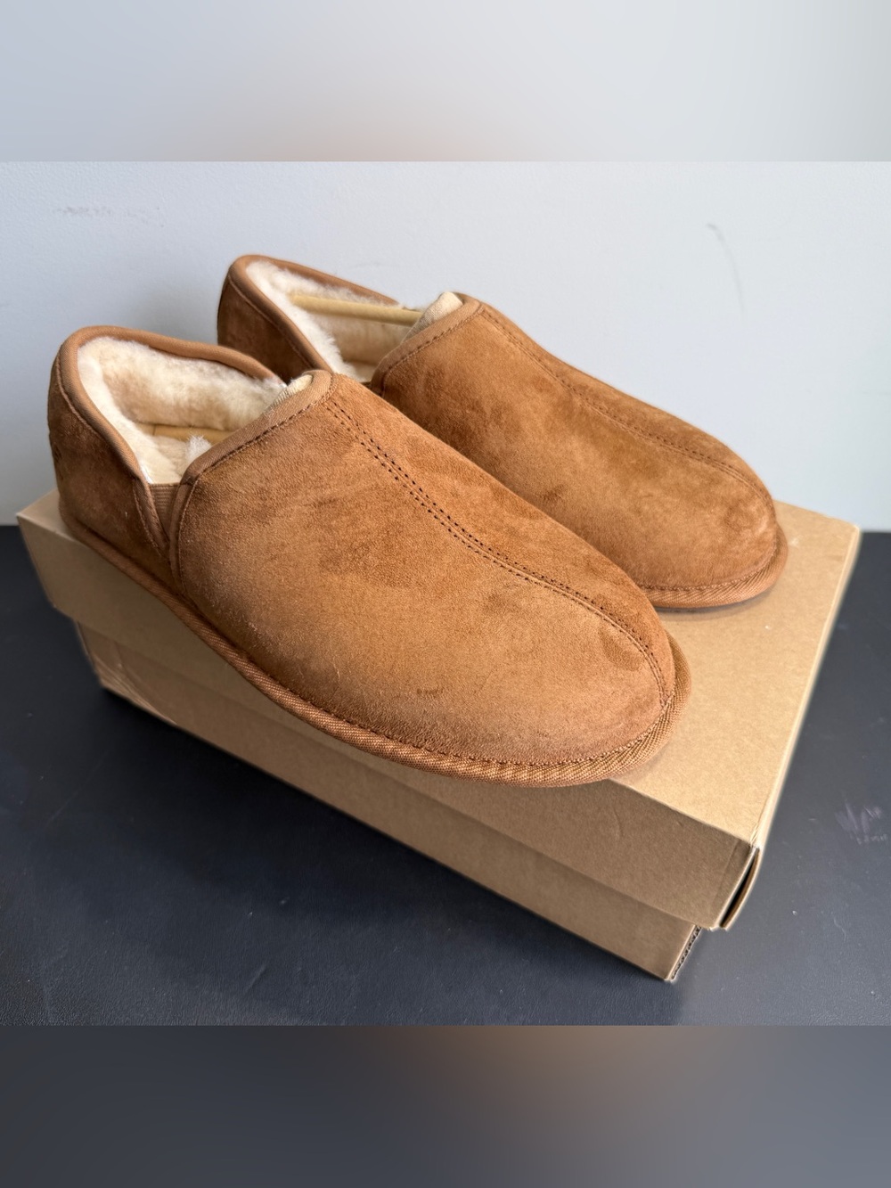 UGG Scuff Romeo II Slippers - Picture 5 of 12